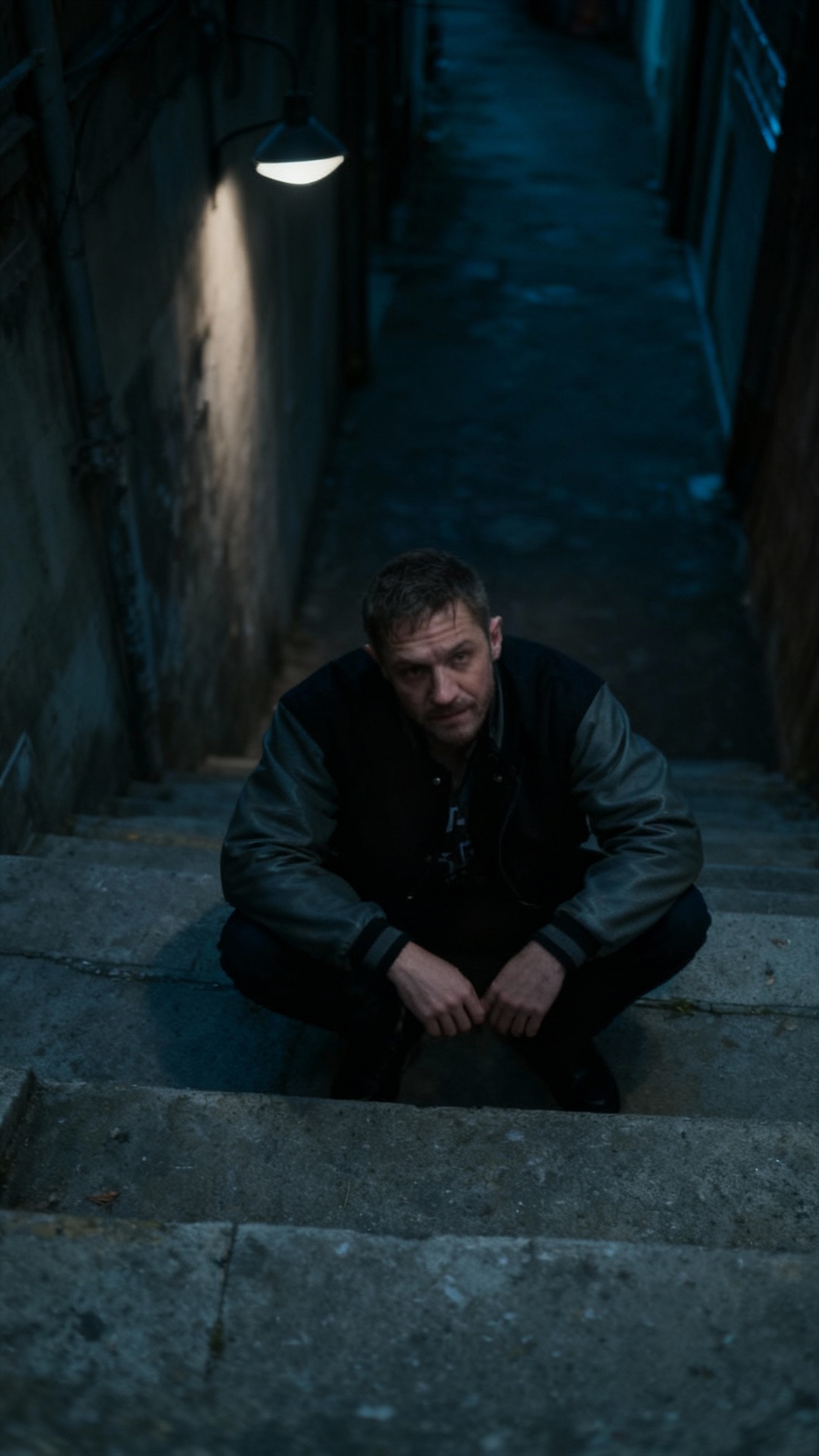 エディ バックグラウンド